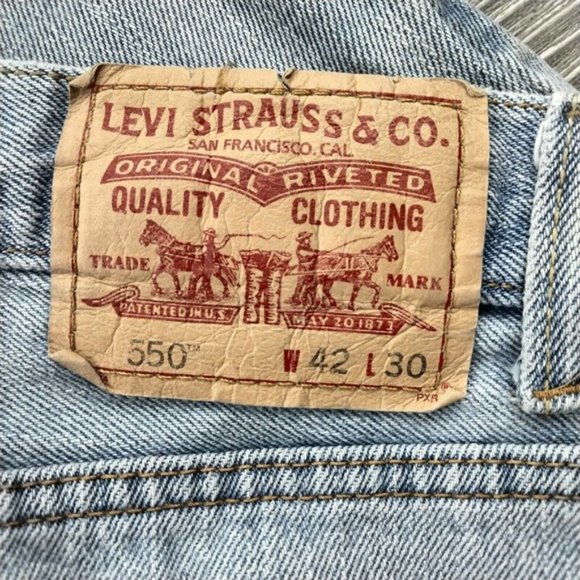 Men's 550 Relaxed Fit Jeans, Regular Stonewash, Size 42x30 - Picture 3 of 7